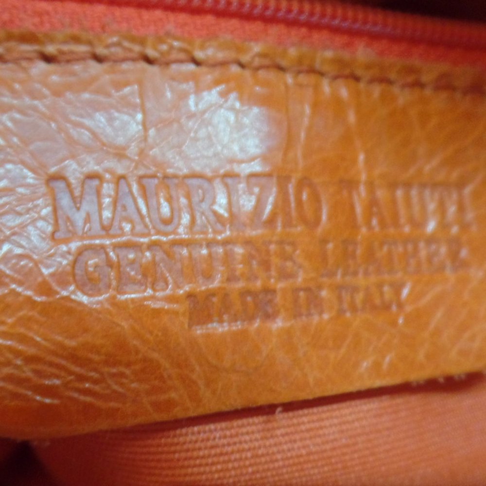 MAURIZIO TAIUTI Made in Italy Bright Pink & Orange Patent Leather Bucket Bag - Picture 9 of 16